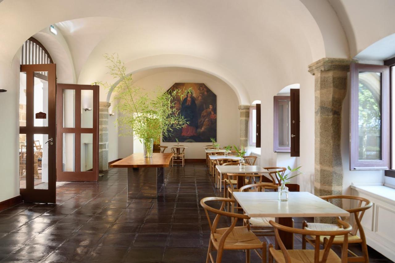 Convento Do Espinheiro, Historic Hotel & Spa Évora Eksteriør bilde The interior of the restaurant